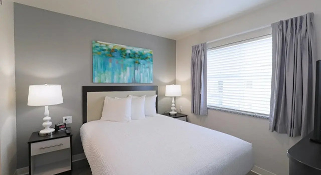 WaterWalk Extended Stay by Wyndham Minneapolis - Plymouth, Varaa Hotelli Hotellit Minnesota pysäköinnillä, Pysäköinti