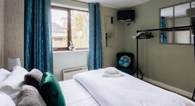 Charming 2 Bedroom Home in Rathmines Dublin, Забронировать Дом для отпуска Отели Дублина с парковкой, рядом с Больница заболеваний глаза и уха имени Королевы Виктории, Парковка