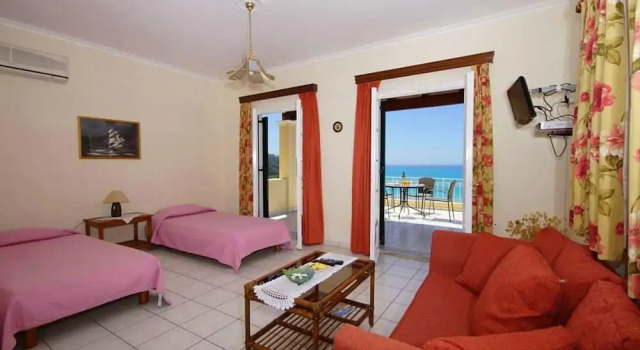 Natalia Apartment B With Panoramic sea Views of Agios Gordios bay