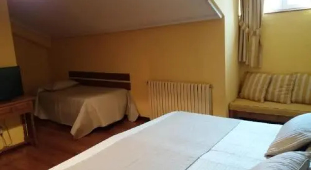 Hostería El Cruce, Buchen Sie Hotel Hotels in Kantabrien mit Parkplatz, Parkplätze
