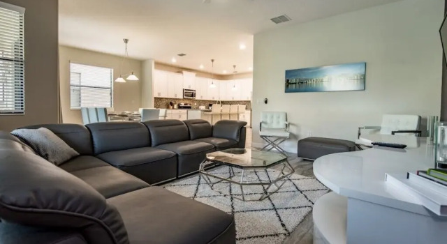 6-Bedroom Villa in Davenport 5425SC