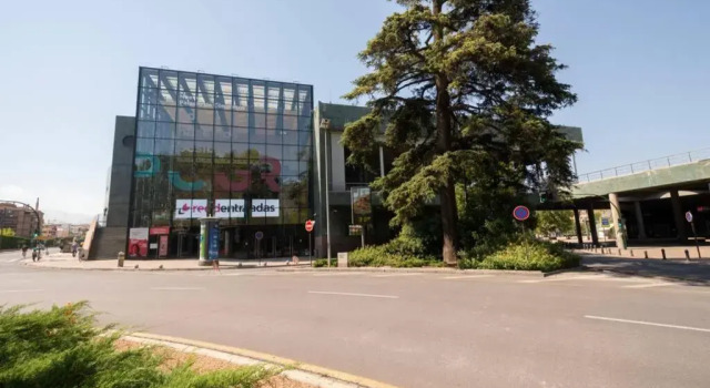 Impresionante apartamento Palacio de Congresos, Забронировать Апартаменты/квартира Гранада Granada Province, рядом с Музей народных традиций и искусств Los Tiros de Granada