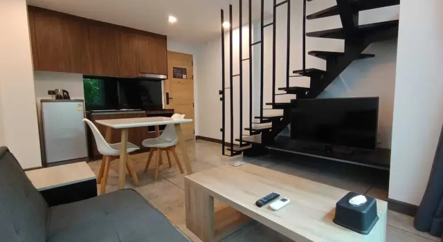 Mountainview Apartment in Naiharn