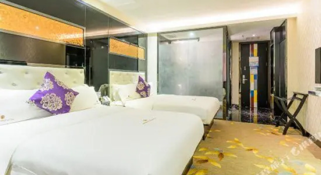 Moon Lake Hotel (Baise Xinhuanqiu), Book Hotel Hoteller i Baise med parkering, Parkering