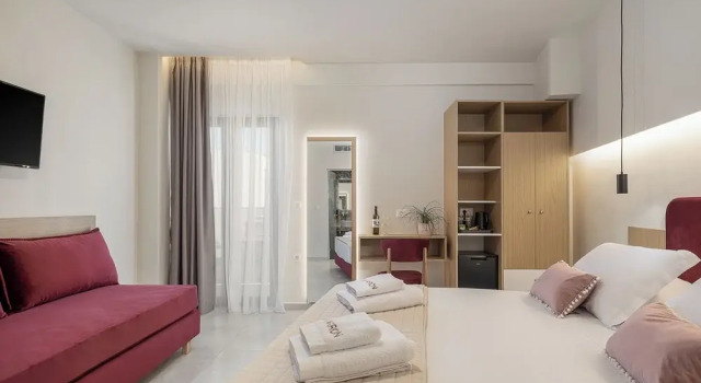 Трёхместный номер Superior Miss Marrone City Hotel