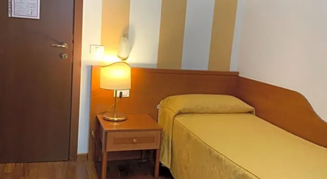 Одноместный номер Standard Hotel Bogart 2