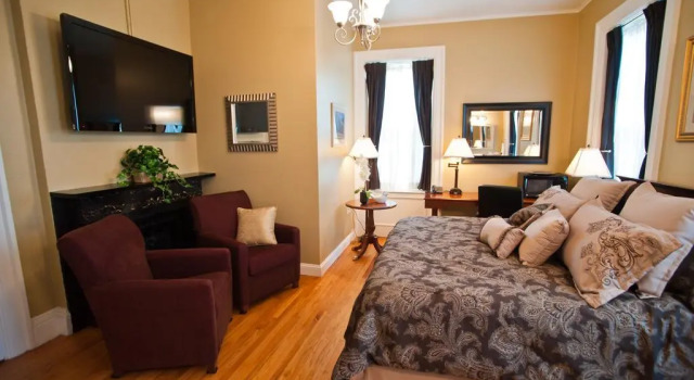Beacon Hotel Oswego