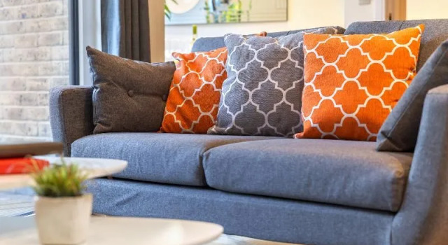 Luxurious Canary Gateway Serviced Apartment