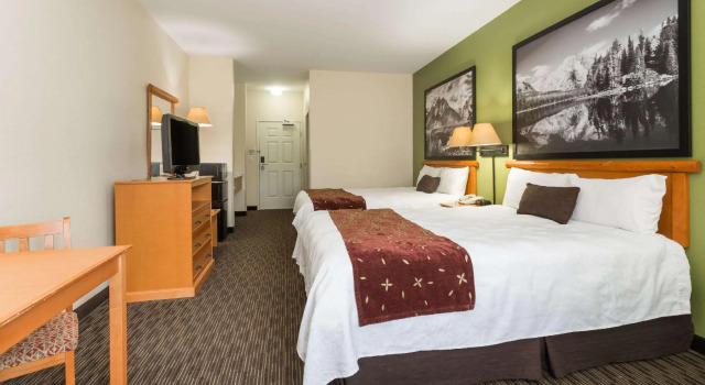 Четырёхместный люкс Super 8 by Wyndham Wheatland Wyoming