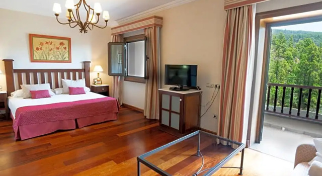 Номер Superior с видом на горы Hotel Spa Villalba