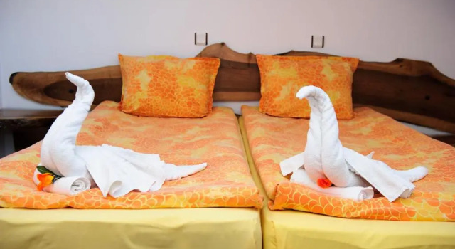 Апартаменты Family Hotel Nadejda