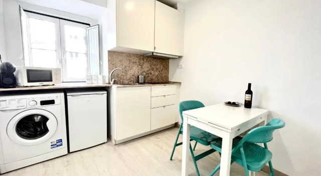 Студия Apartments Center Alfama