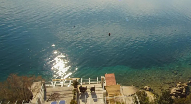 Коттедж 3 Bedroom Beach House with private sea access