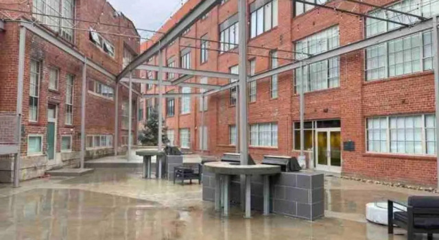 Apt 251 Studio 2 Beautiful loft located in downtown Leavenworth, Prenota Hotel Leavenworth Kansas