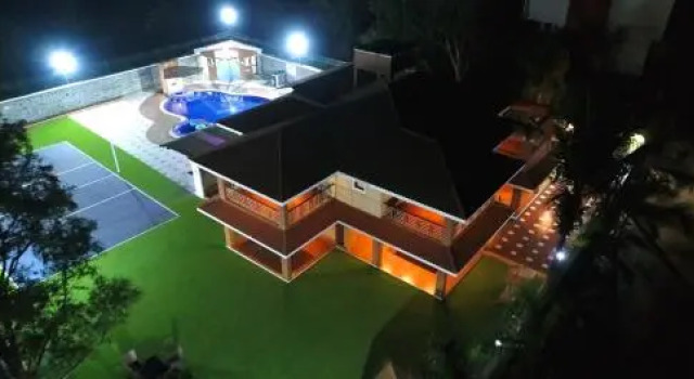 Sunrich Villas, Réserver Hôtel Hôtels à Maharashtra avec piscine, Piscine