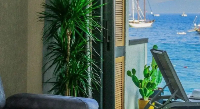 Апартаменты Deluxe Surfer Caravan Gastro Pub Suites- Adults Only