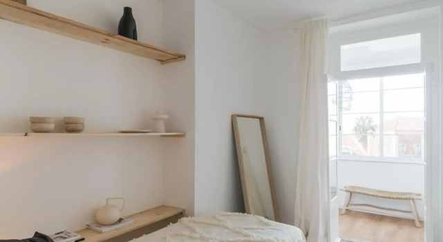 Casa Boma Lisboa - Sunny Apartment with Private Balcony and Panoramic Bridge View - Ajuda I, Забронировать Апартаменты/квартира Отели в центре Ajuda, в центре