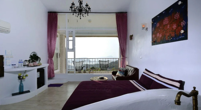 Deluxe Zimmer Sunny Room