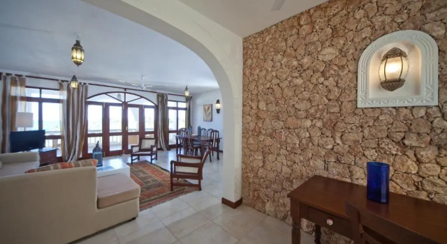 Люкс с 2 комнатами Lantana Galu Beach