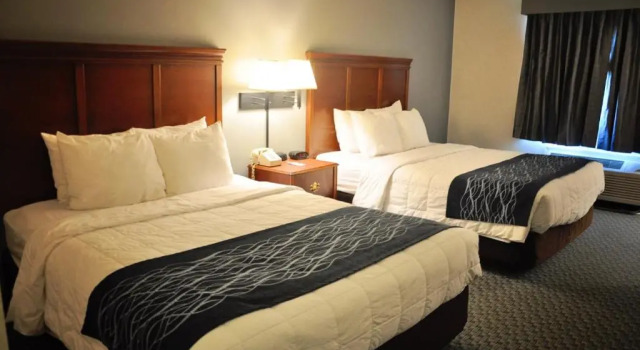 Четырёхместный номер Standard Dunes Express Inn and Suites