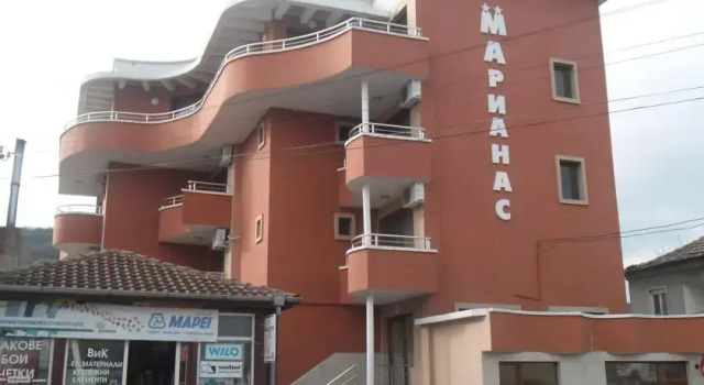 Marianas Hotel, Забронировать Отель Отели Побережья Варны с парковкой, Парковка
