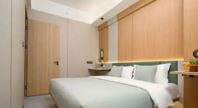 Семейный люкс Wheat House Suite Resort Hotel (Chengdu Hongxingqiao Subway Station Branch)