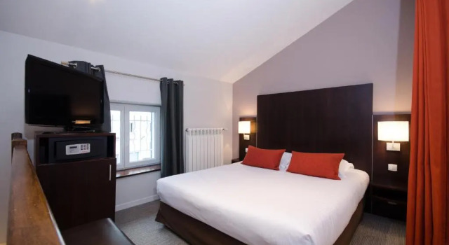 Четырёхместный семейный номер Standard Best Western Plus Hotel Plaisance