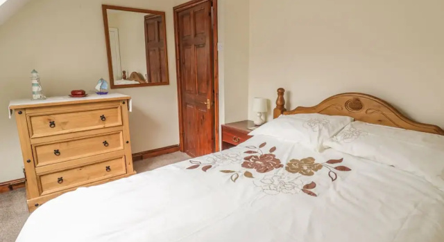 2 Stable Cottage