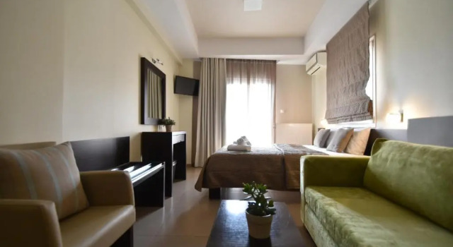 Полулюкс Deluxe Hotel Dionisos