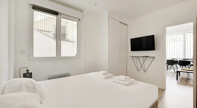 Magnificent Apartment - 2br/6p - Rochechouart, Забронировать Апартаменты/квартира Париж Иль-де-Франс, рядом с Гран Бульвар