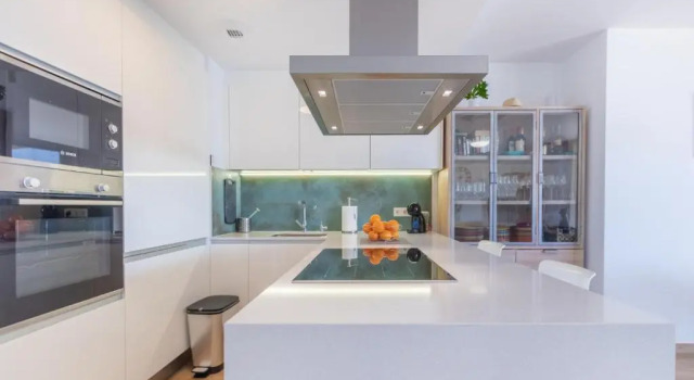 SEA VIEW 2 BDR Apartment Allonbay Village & SPA, Забронировать Апартаменты/квартира Апартаменты Вильяхойоса, Апартаменты/квартира