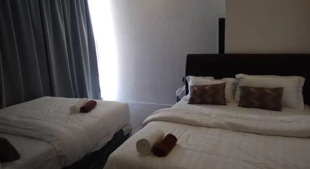 Halo Hotel