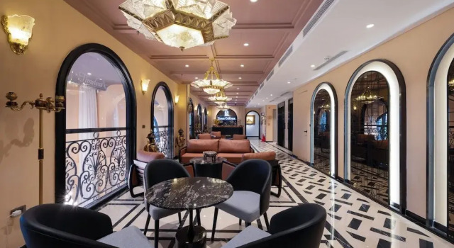 Times Corner Amalfi Hotel, Rezerwuj Hotel Hotele w Mekong Delta z basenem, Basen