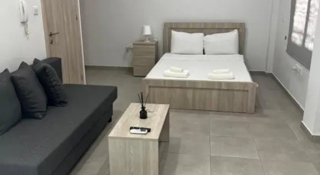 Modern city center studio saripolou, Boek Hotel Limasol Limassol
