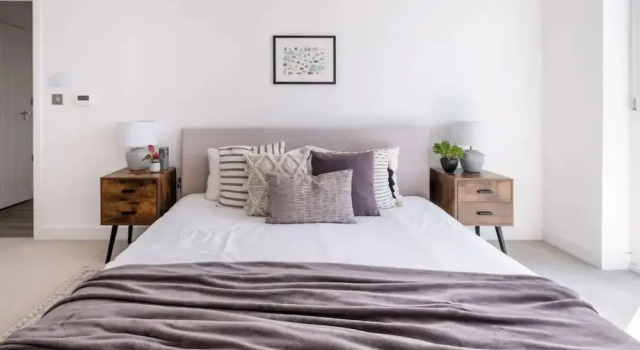 Stylish London Flat - Private Terrace - City View, Забронировать Апартаменты/квартира Лондон Большой Лондон, рядом с ABBA Arena