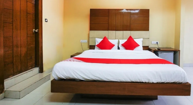 Люкс OYO 68409 Dera Guest House