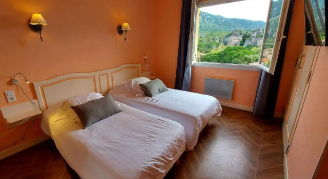Двухместный номер Standard с красивым видом из окна Hôtel Les Hauts de Mourèze