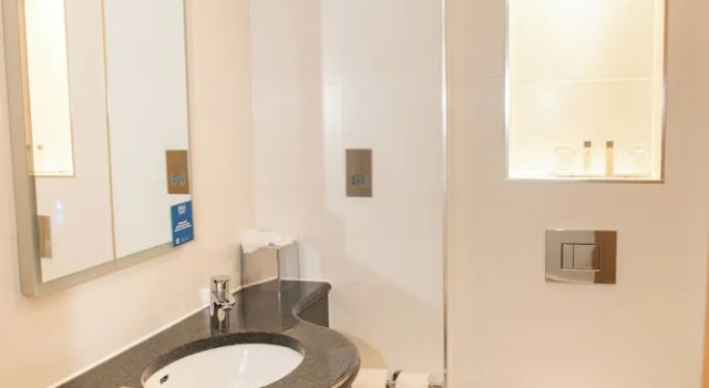 Семейный номер Standard Best Western Plus Moat House Reading