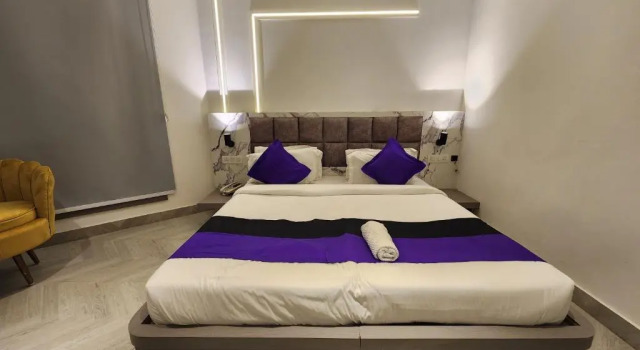 Square 9 Inn - A Boutique Hotel, Забронировать Отель Гургаон Gurgaon Region, рядом с Motorola Solutions India