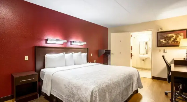 Номер Deluxe Red Roof Inn PLUS+ Atlanta - Buckhead