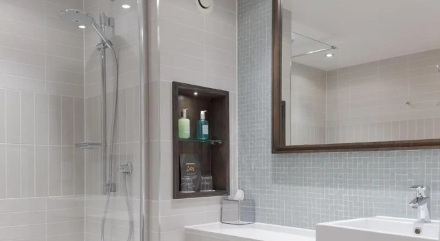 Люкс Staybridge Suites London Heathrow - Bath Road by IHG