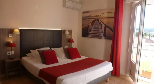 Двухместный номер Superior с балконом Hotel Espadon bleu