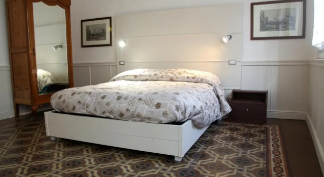 Max Apartment, Забронировать Апартаменты/квартира Отели Вероны с парковкой, рядом с Филармонический театр Вероны, Парковка