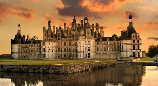 Hotel La Diligence, Varaa Hotelli La Ferte-Saint-Cyr Sologne