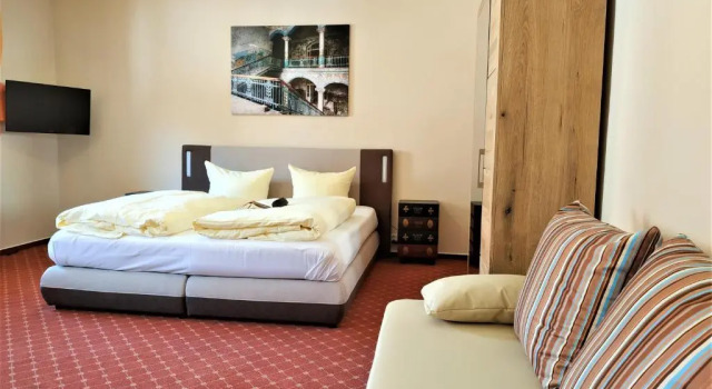 Полулюкс Altstadthotel Goldene Kugel