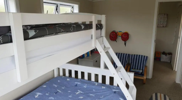 Коттедж Stanmore Bay Beachfront Cottage