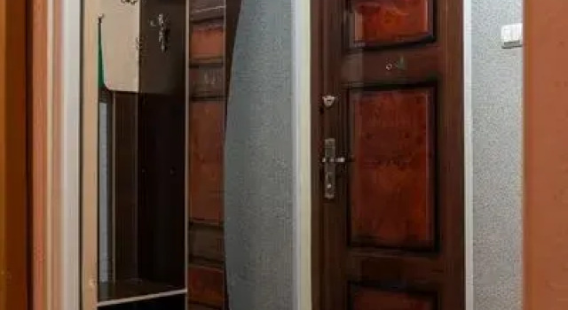 Nadym House on 39 Zvereva Street, Réserver Appartement Nadym 