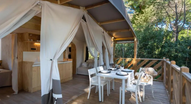 Тент Il Capannino Camping