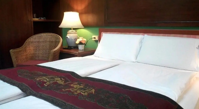 Двухместный номер Superior с балконом People Place Classic Hotel
