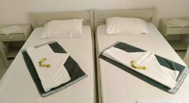 Studios Iris, Book Hotel Pythagoreio Samos